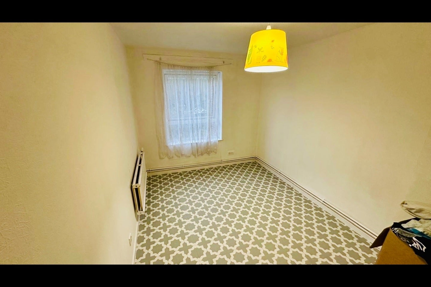 Flat Carteret Way in Greater London