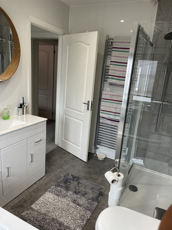 Room Rockley Road in Poole