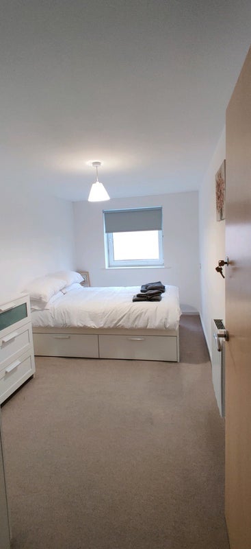 Flat Craven Drive in Salford