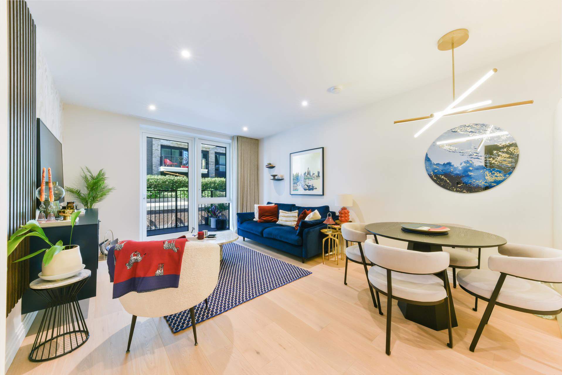 Flat Thurstan Street in Greater London