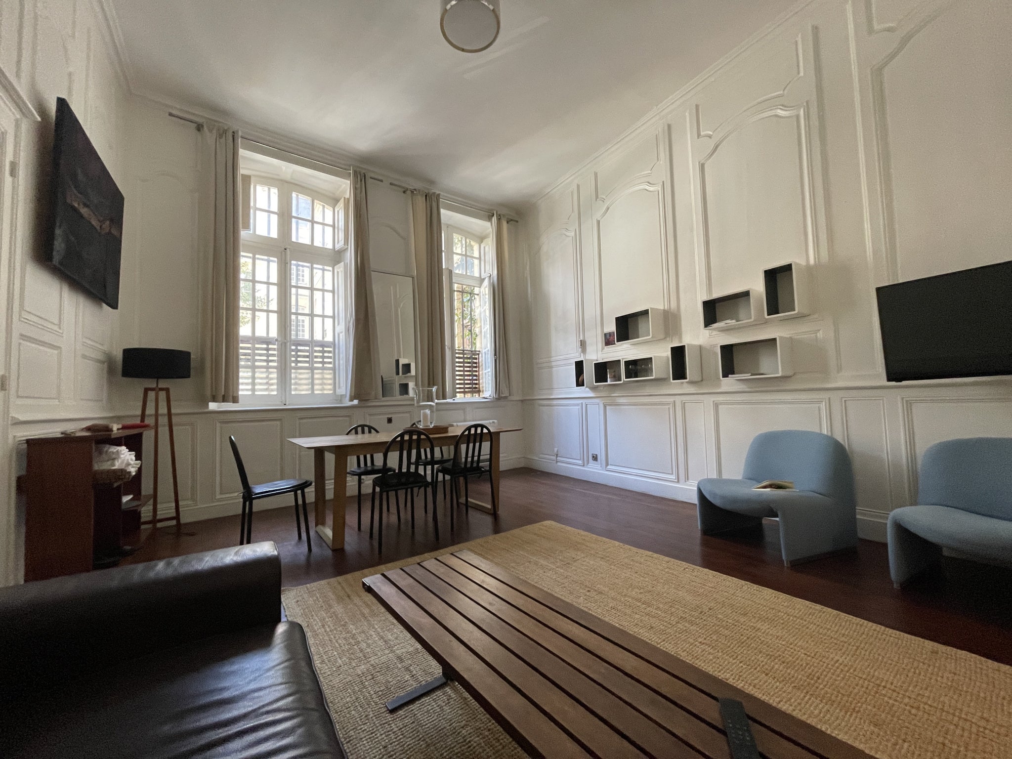 Appartement Place Camille Pelletan à Bordeaux