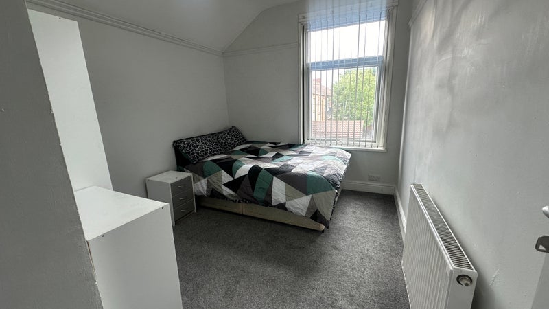 Room Ayresome Street in Middlesbrough