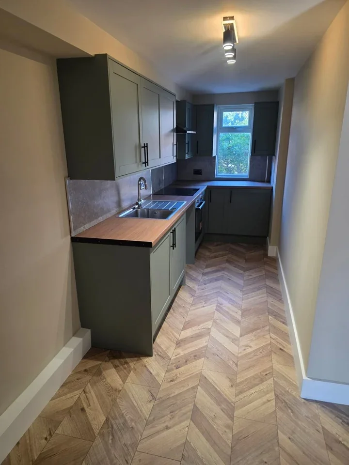 Room Ashwood Road in Hertsmere