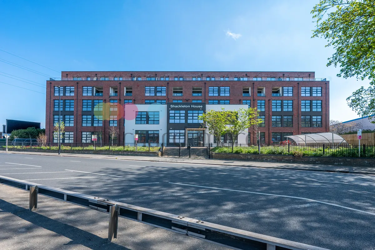 Flat Purley Way in Greater London