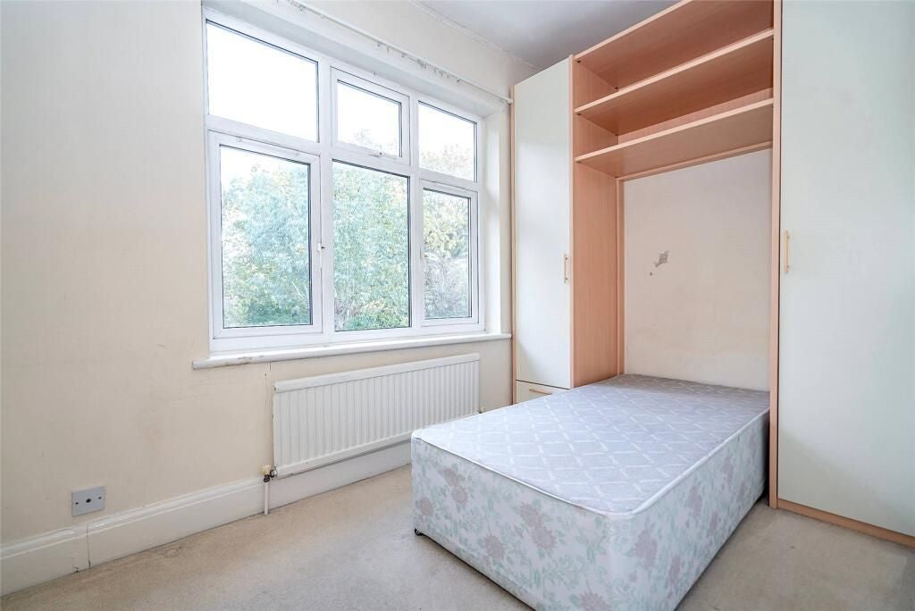 House Beech Drive in Greater London