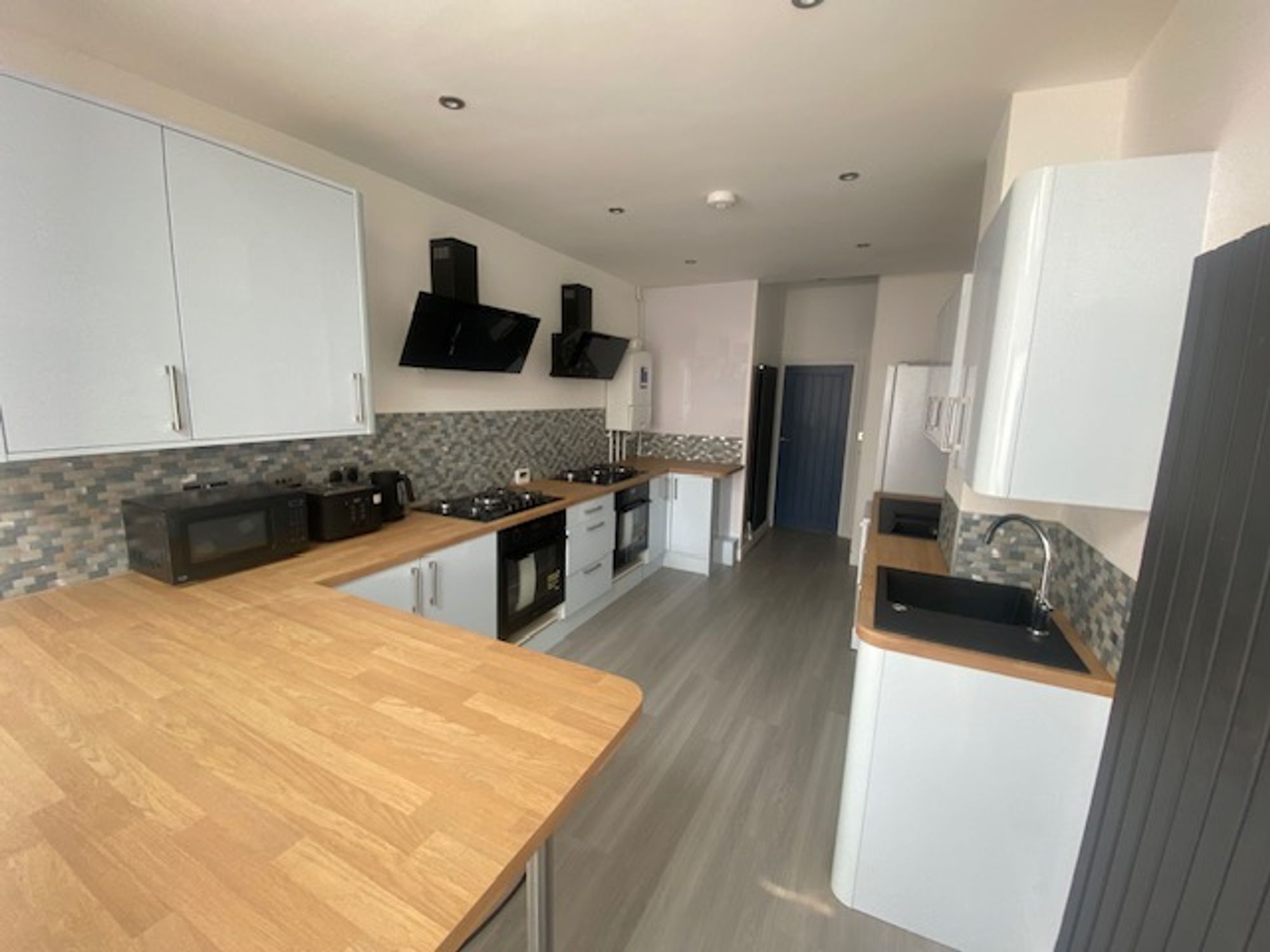Room Inglefield Avenue in Cardiff