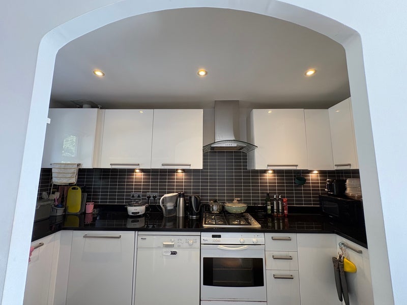 House Leigh Hunt Drive in Greater London