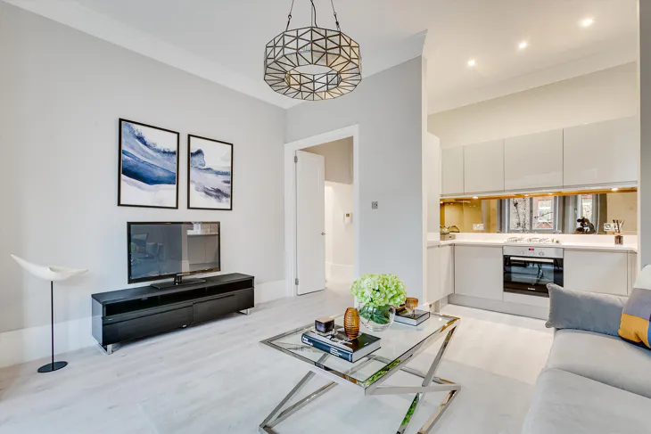 Flat Sloane Gardens in Greater London