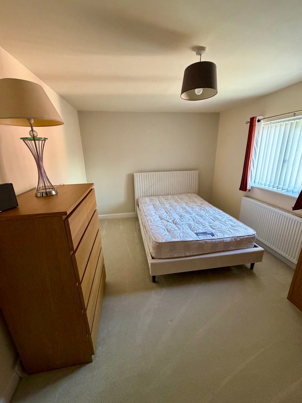Room Delahays Range in Manchester