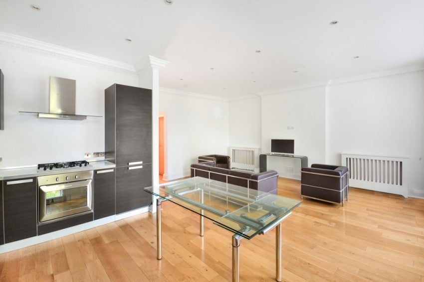 Flat Montagu Square in City of Westminster