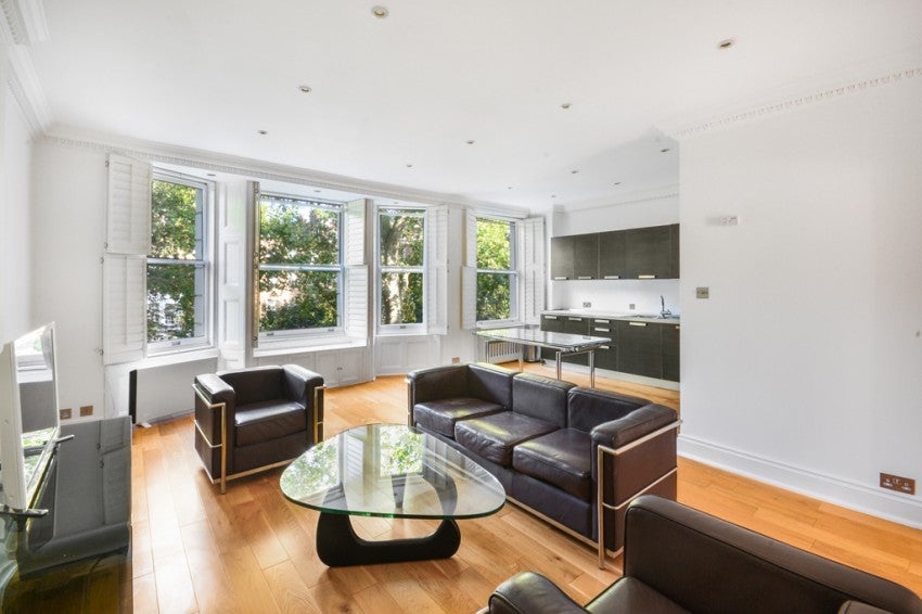 Flat Montagu Square in City of Westminster