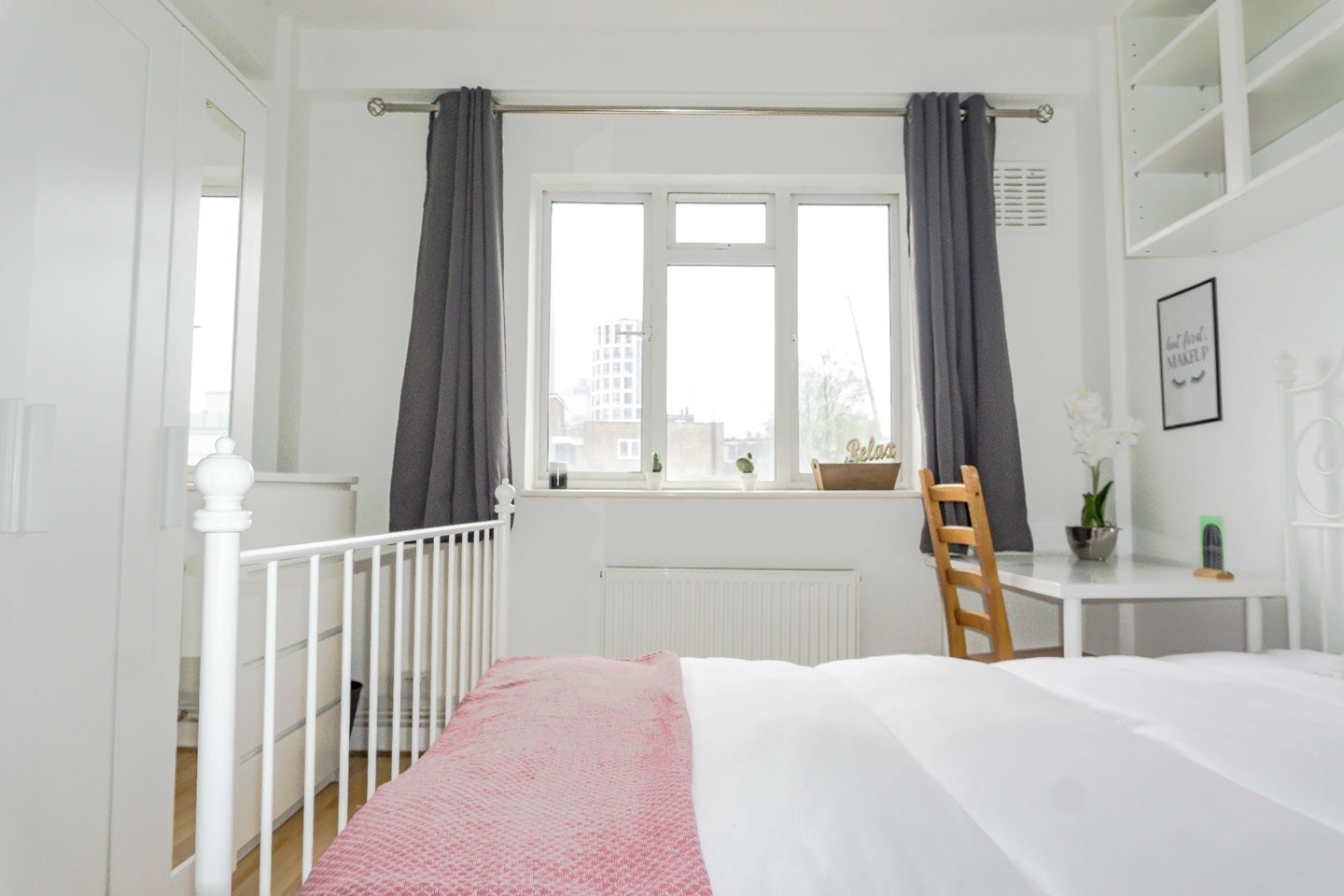 Room Cavendish Street in Greater London