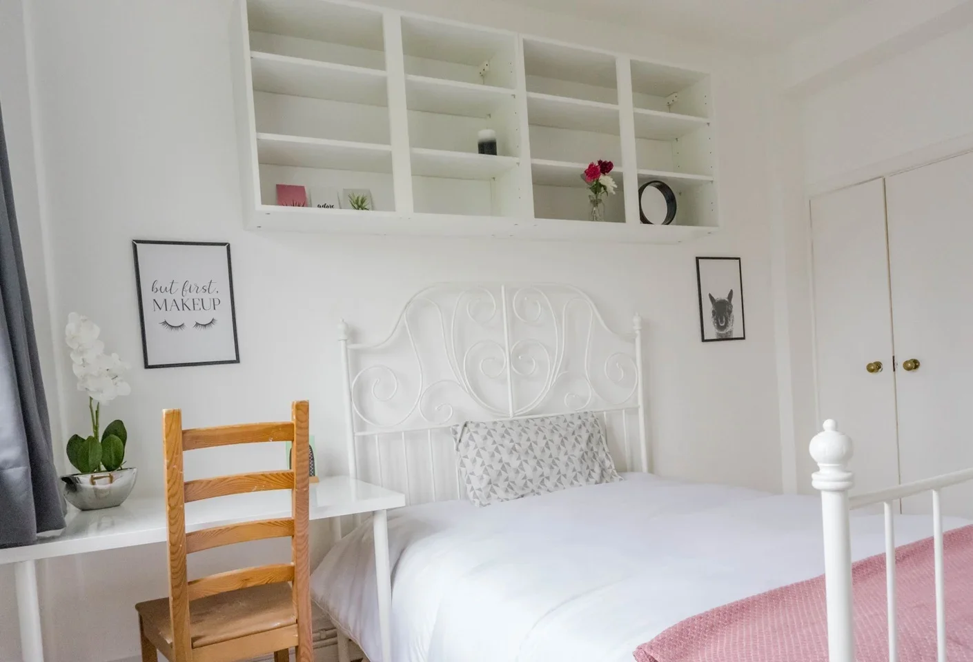 Room Cavendish Street in Greater London
