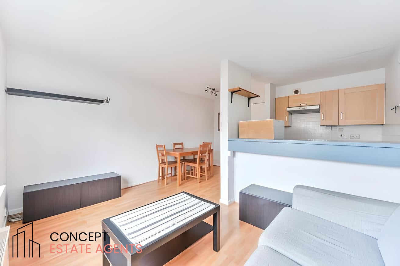 Flat Limetree Walk in Greater London