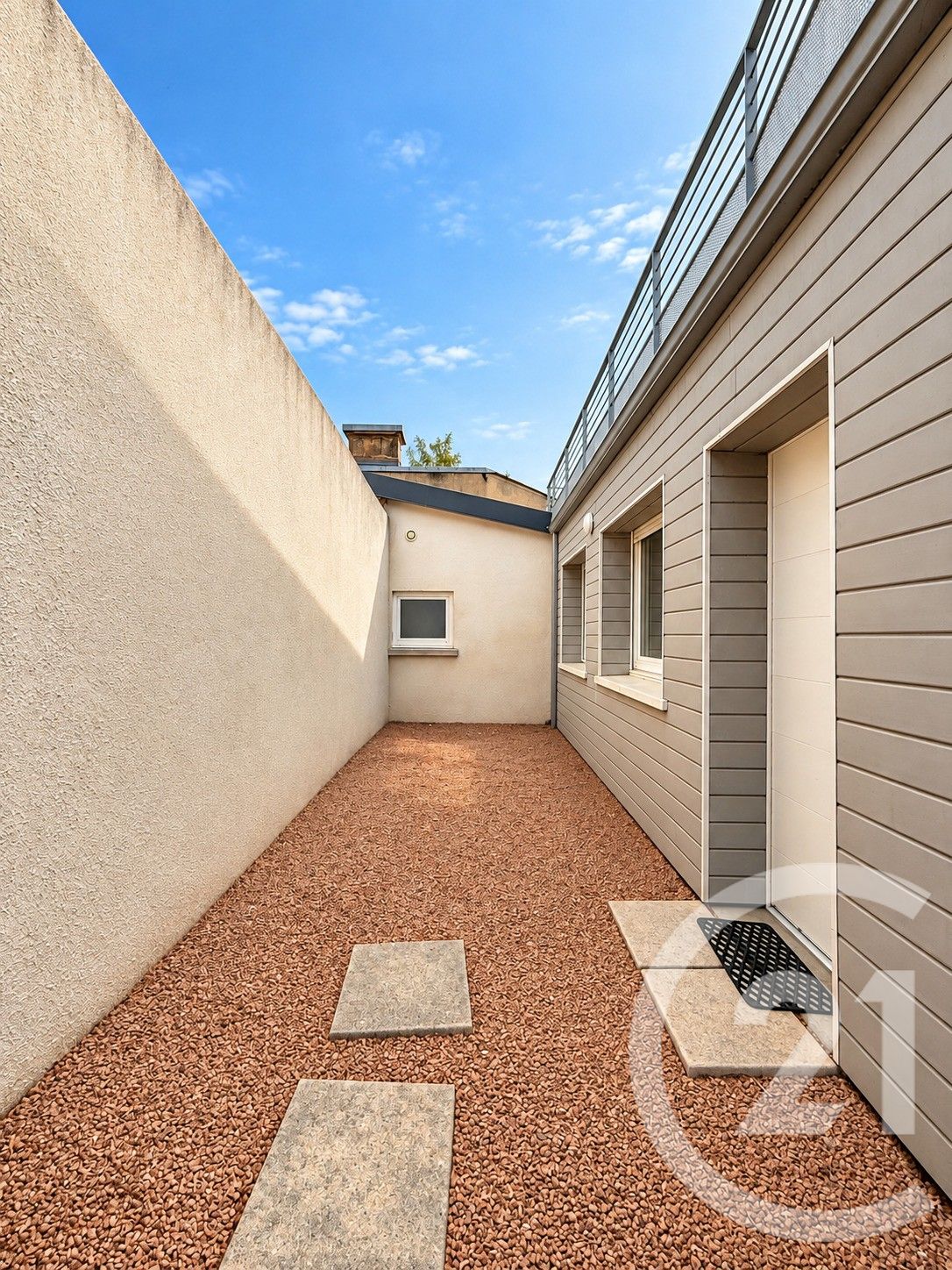Flat Rue Jean-Jacques Rousseau in Moulins