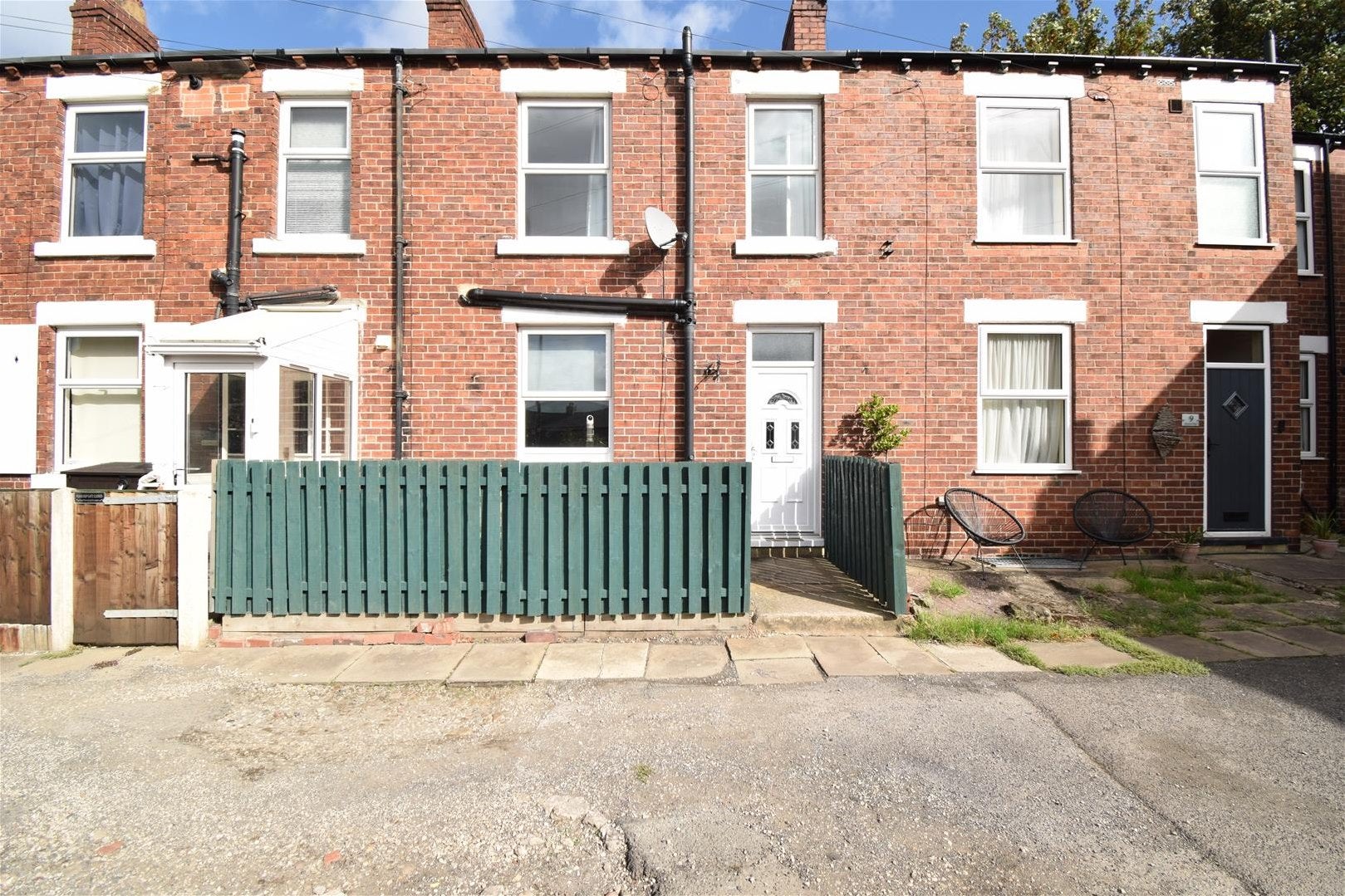 House Manor Place in Wakefield
