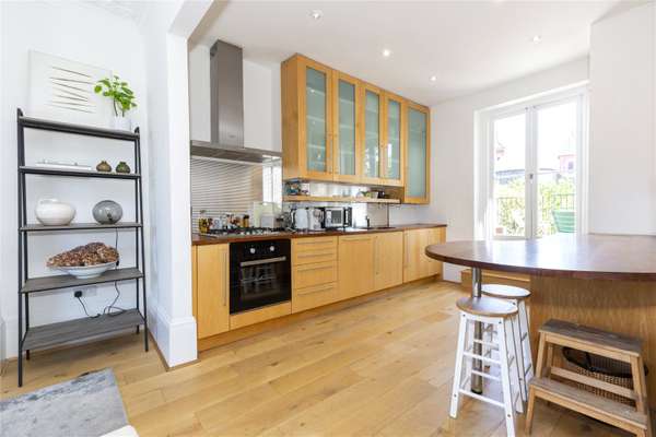 Flat Duncan Terrace in Greater London