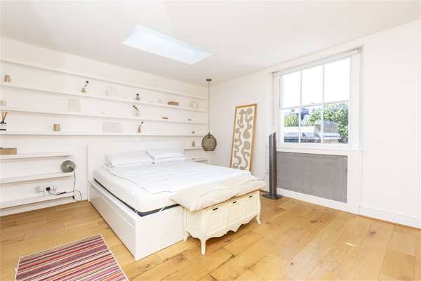 Flat Duncan Terrace in Greater London