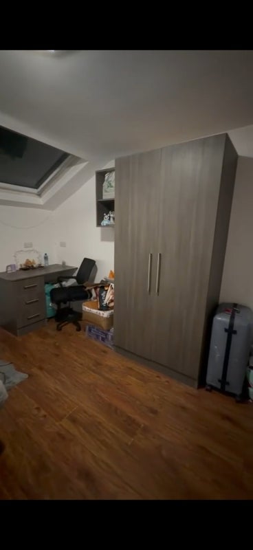 Room St John's Avenue in Leeds