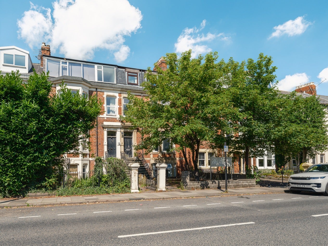 Flat Osborne Road in Newcastle upon Tyne