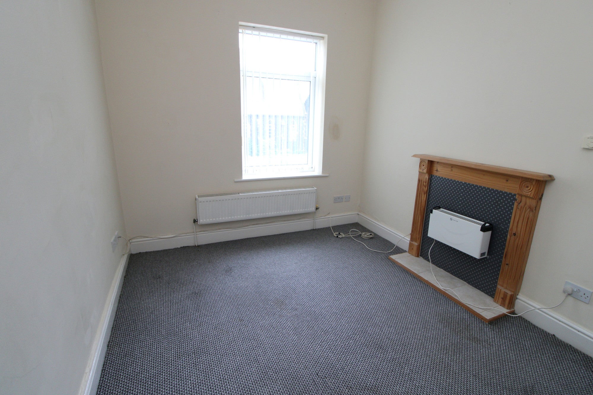 Flat Brighton Road in Rhyl