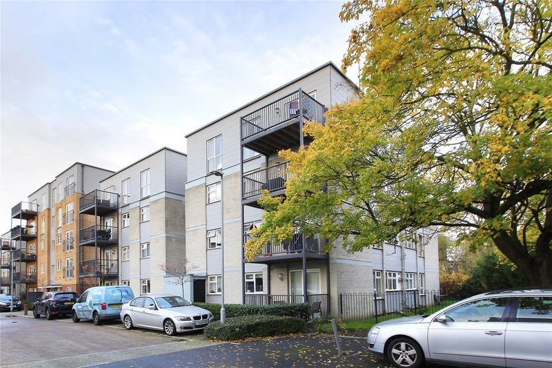 Room Limerick Close in Greater London