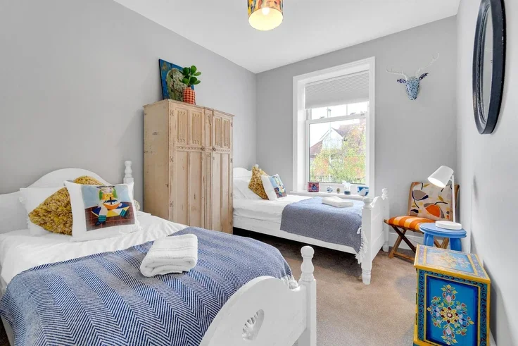 Flat Cowper Road in Worthing