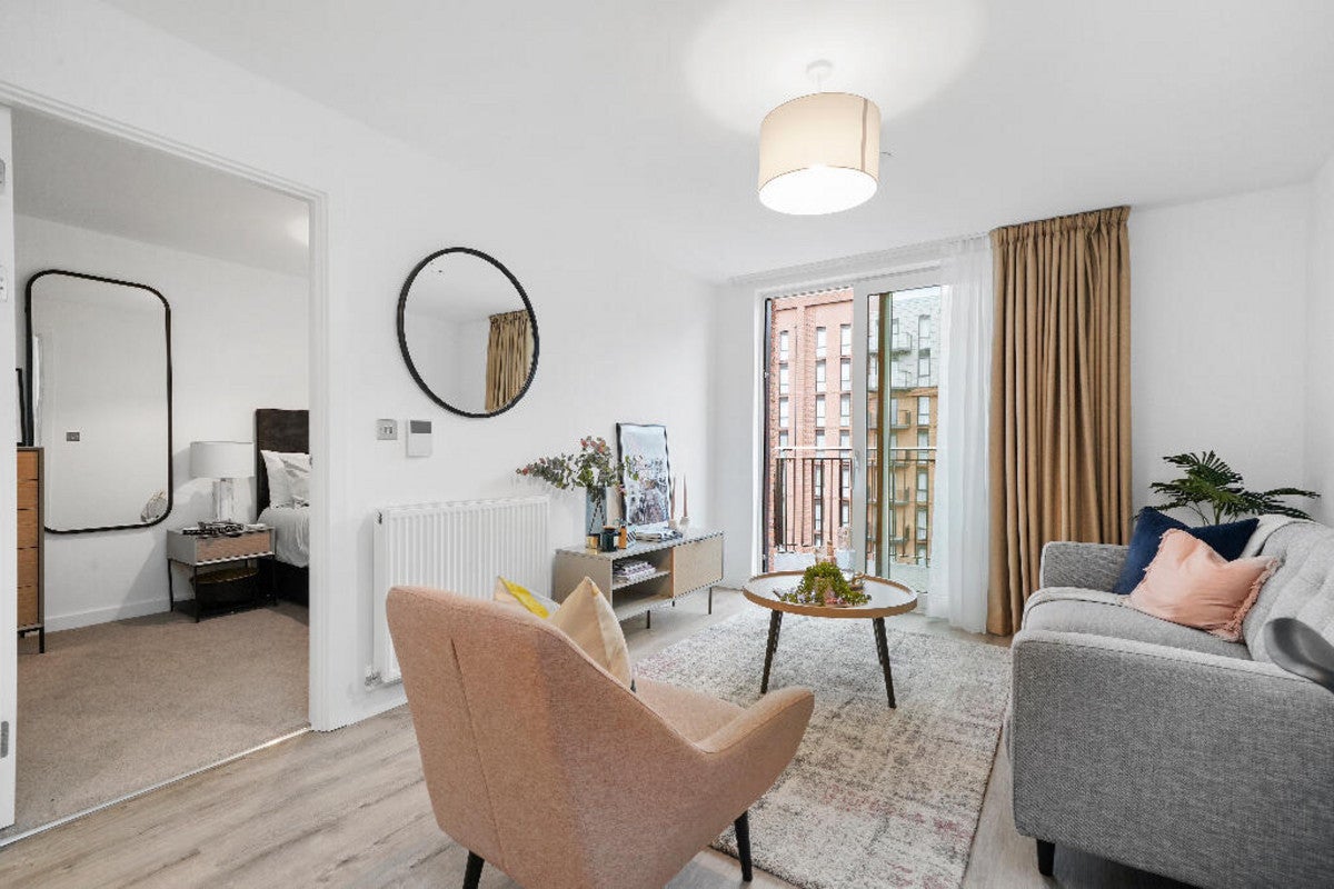 Flat Beresford Avenue in Greater London