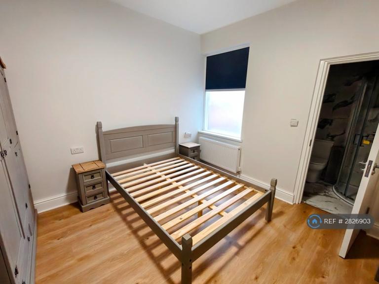 Room Boulevard in Hull