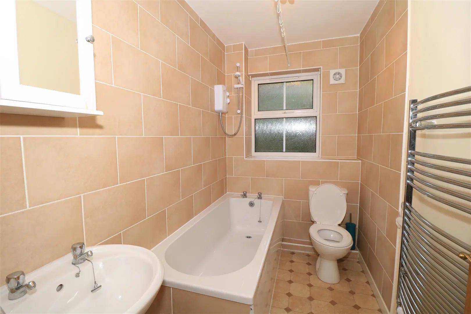 Flat Tisdale Rise in Kenilworth