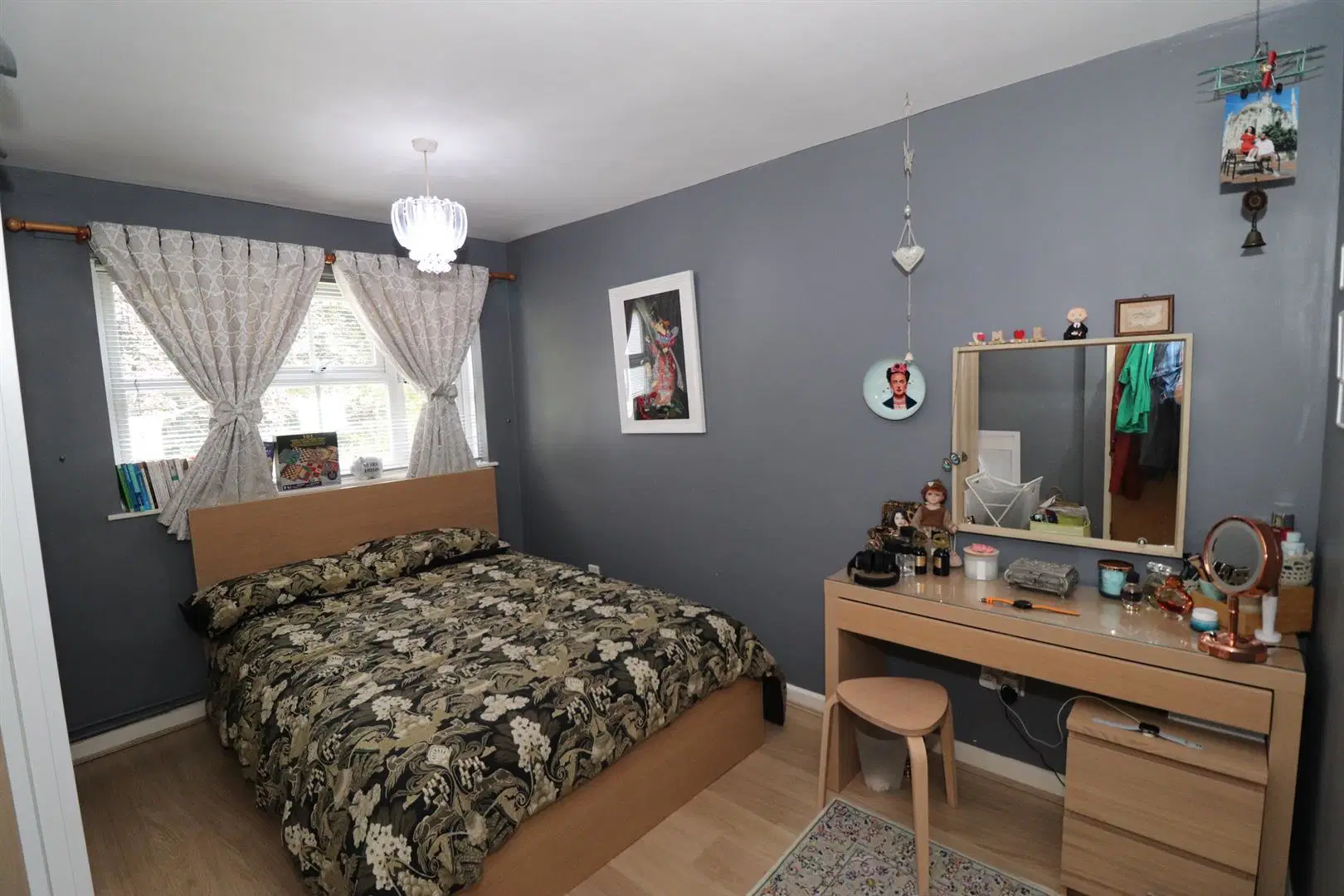 Flat Tisdale Rise in Kenilworth