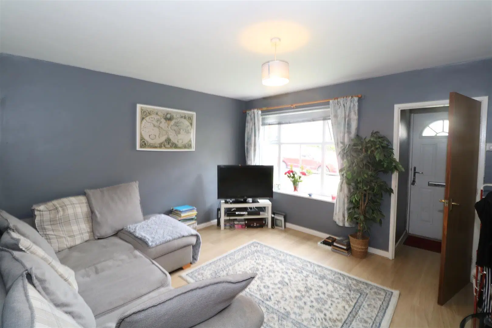 Flat Tisdale Rise in Kenilworth