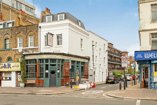 Flat Ellsworth Street in London
