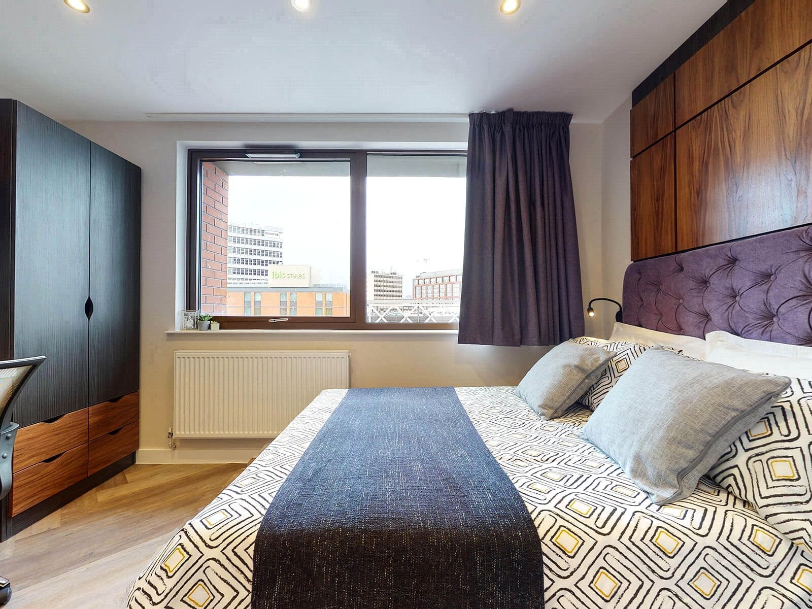 Flat Wade Lane in Leeds