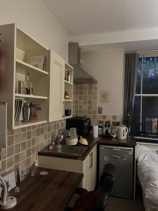 Flat Eskdale Terrace in Newcastle upon Tyne