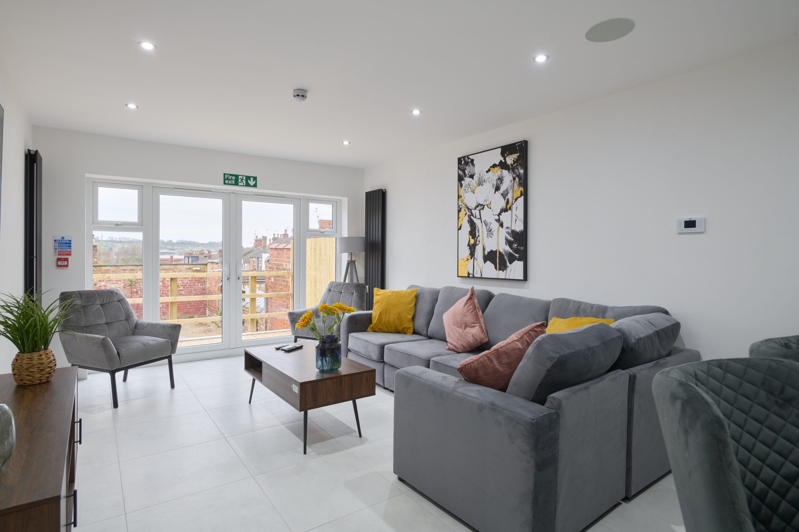 Room Monks Road in Lincoln