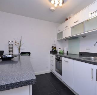 Flat Friern Barnet Road in Greater London