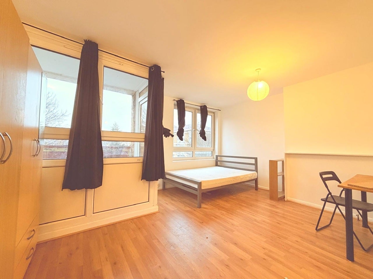 Room Fern Street in Greater London