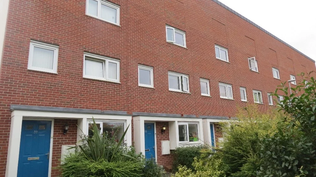 House Aviation Avenue in Welwyn Hatfield