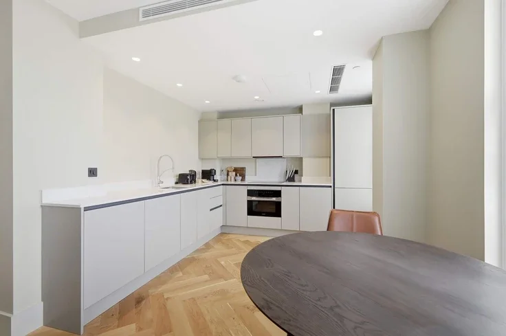 Flat Cheyne Walk in Greater London