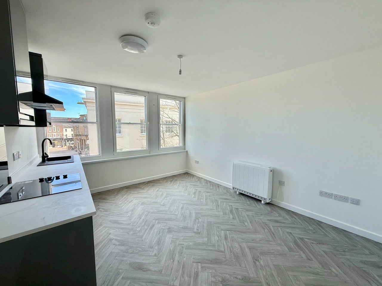 Flat Market Place in Mansfield Woodhouse