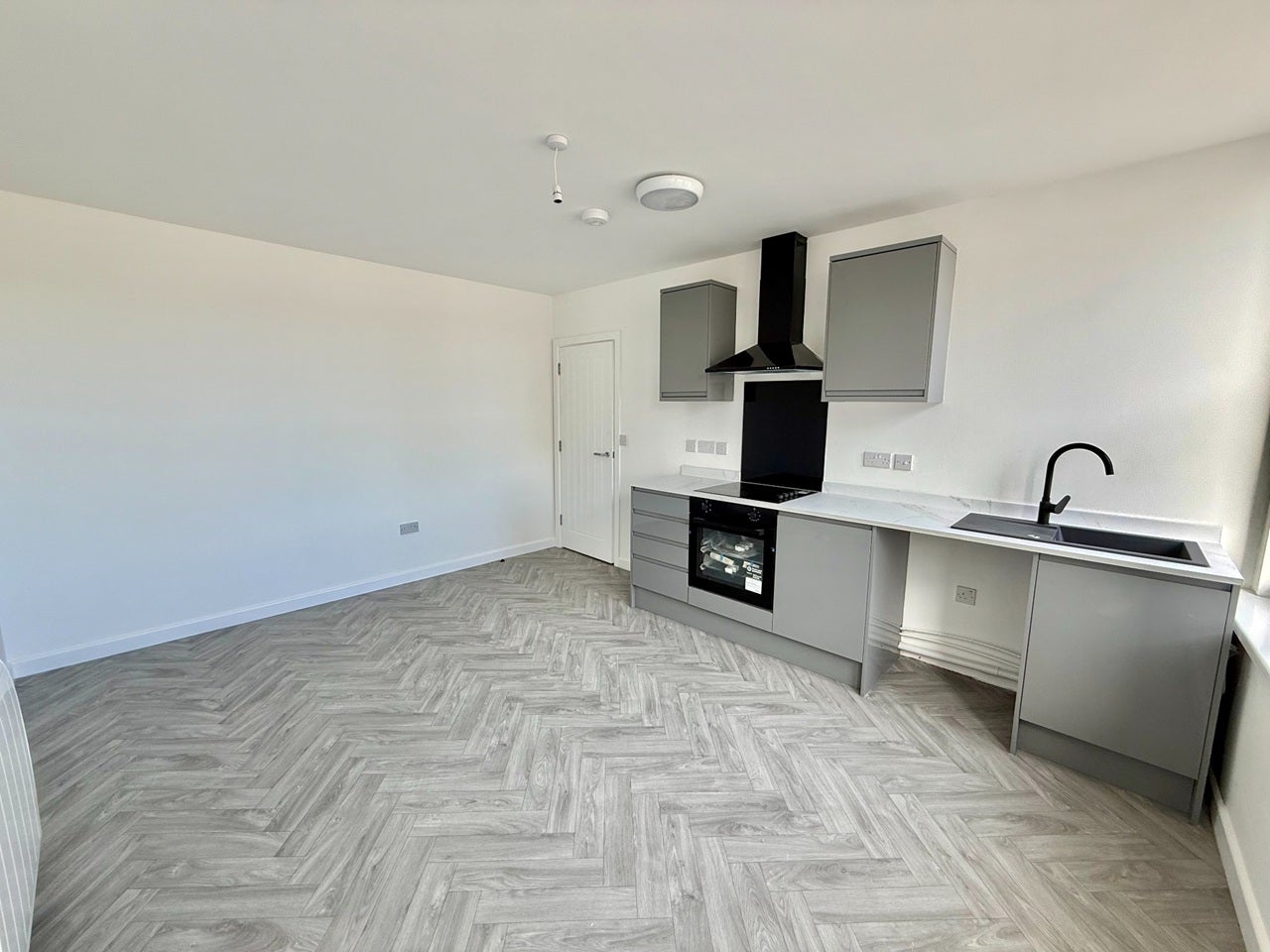 Flat Market Place in Mansfield Woodhouse
