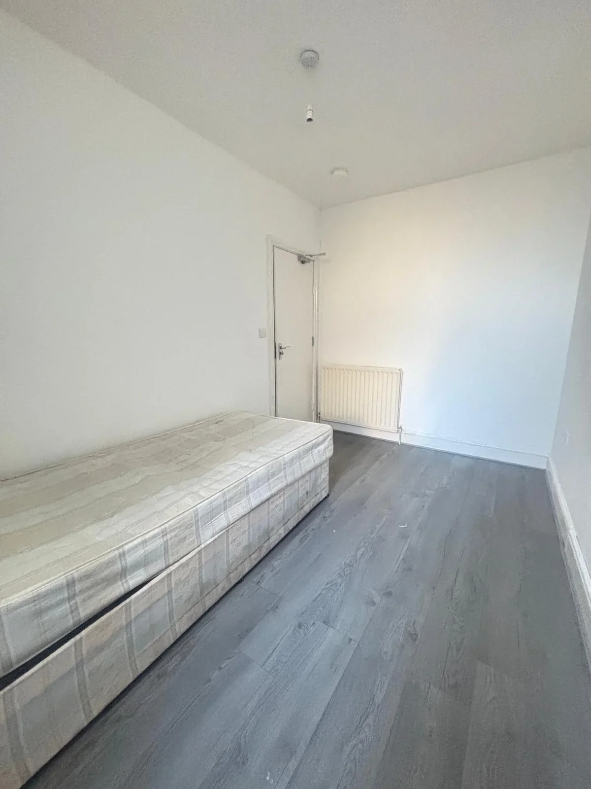 Room Francis Street in Luton