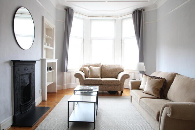 Flat Bellwood Street in Glasgow