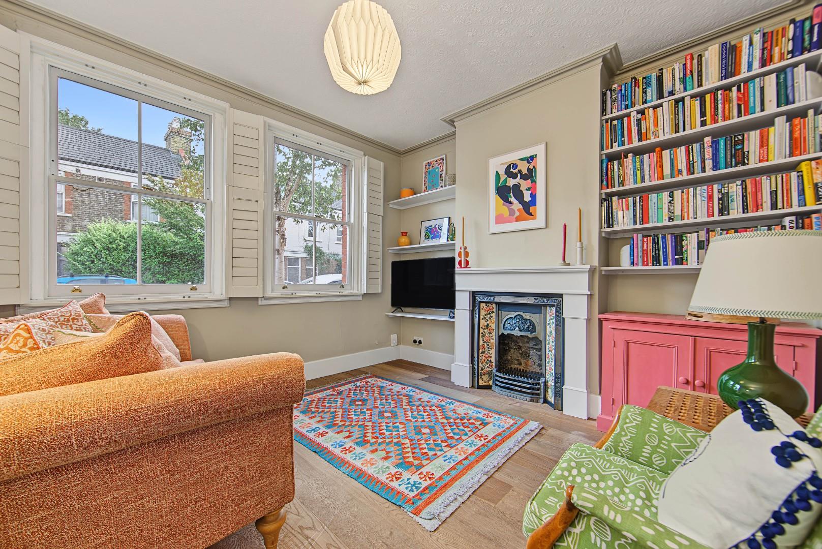 Flat Margaret Road in Greater London