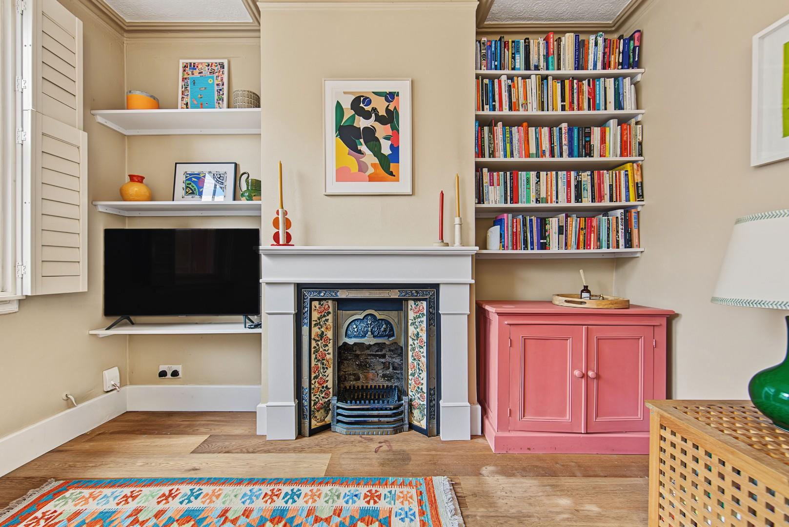 Flat Margaret Road in Greater London
