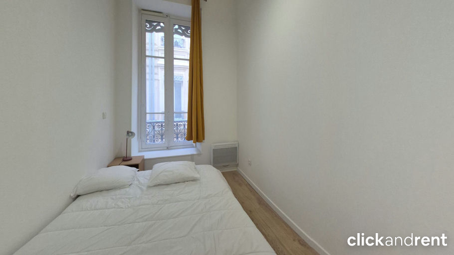 Chambre Rue de la République à Marseille