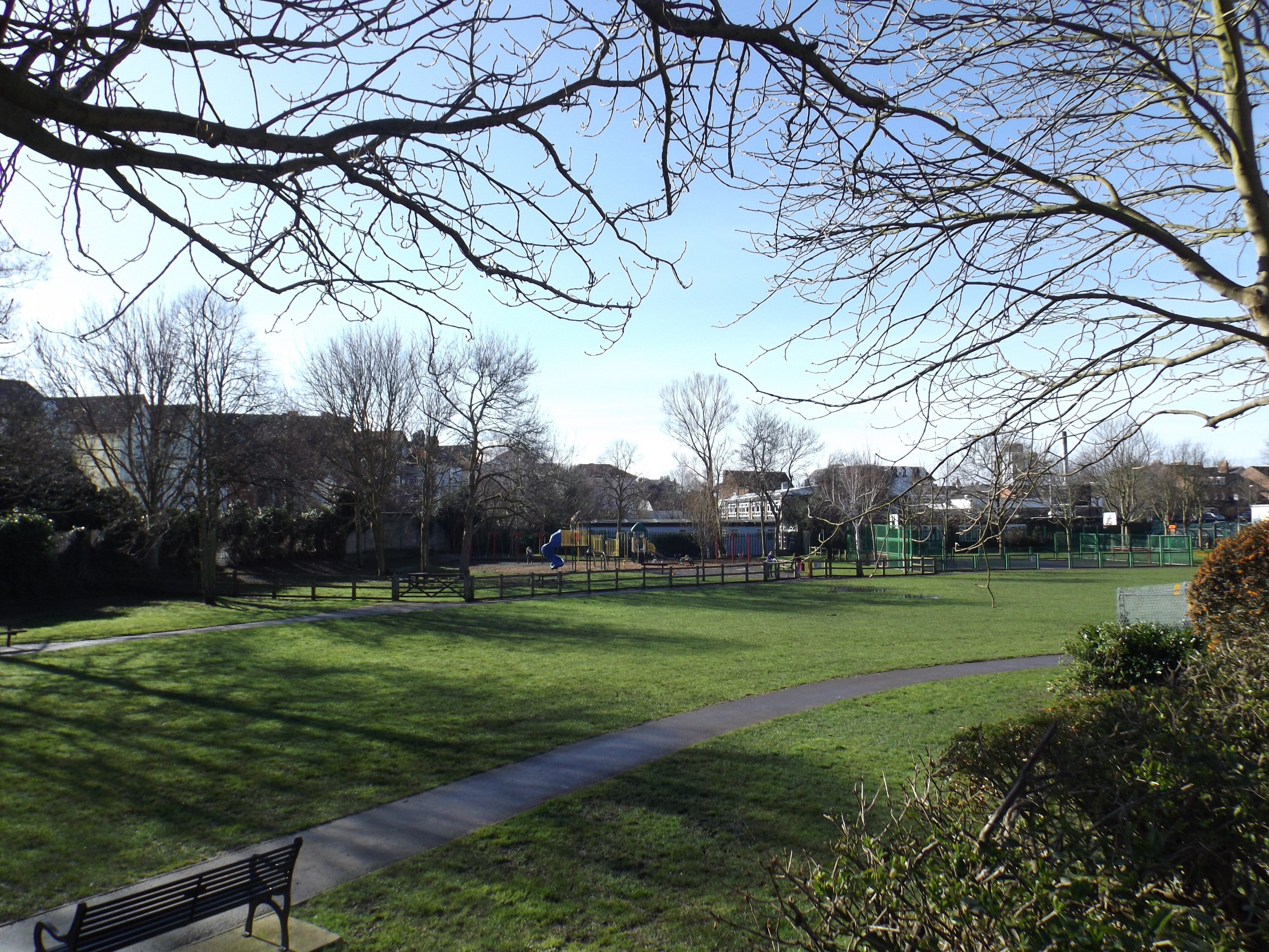 Flat Wimbledon Park Road in Portsmouth