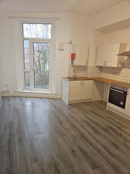 Flat Aigburth Vale in Liverpool