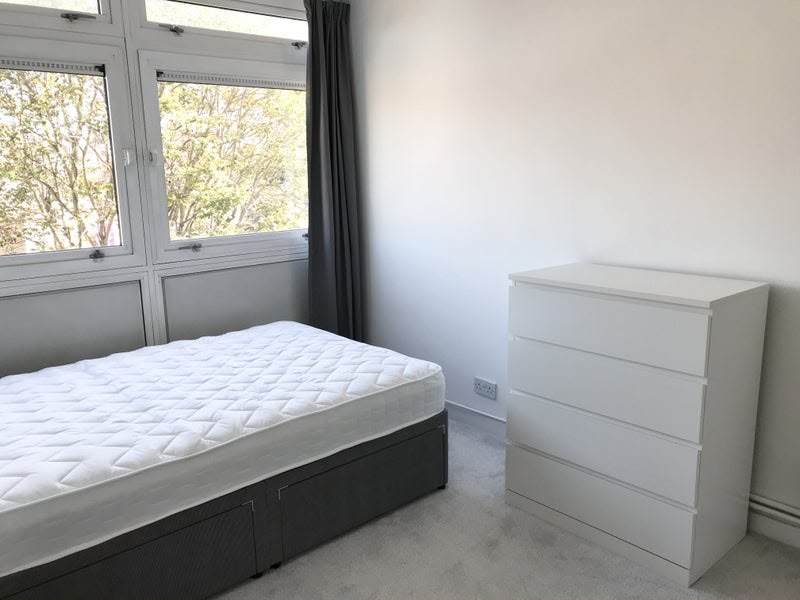 Room Bigland Street in Greater London